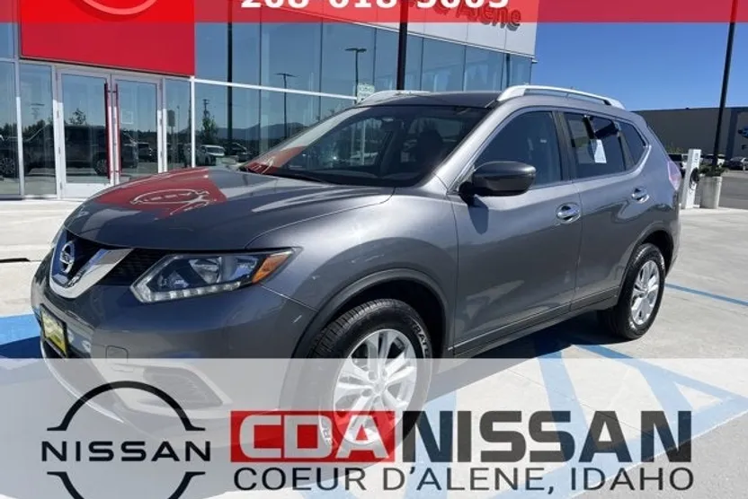 2016 Nissan Rogue SV photo 1