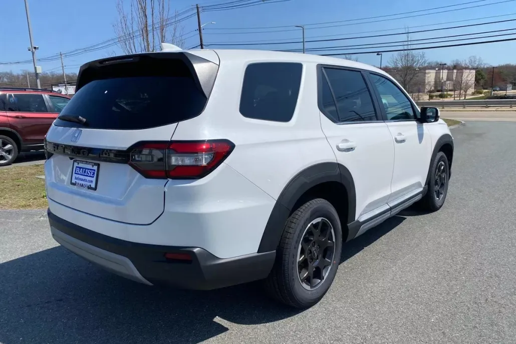 2025 Honda Pilot EX-L photo 1
