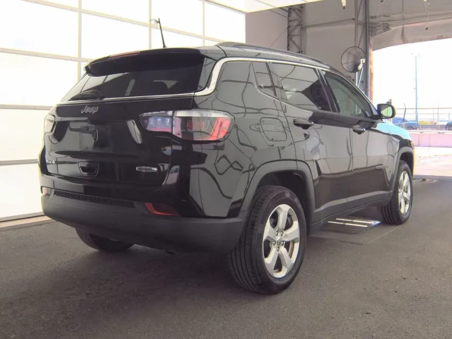 2019 Jeep Compass Latitude photo 1