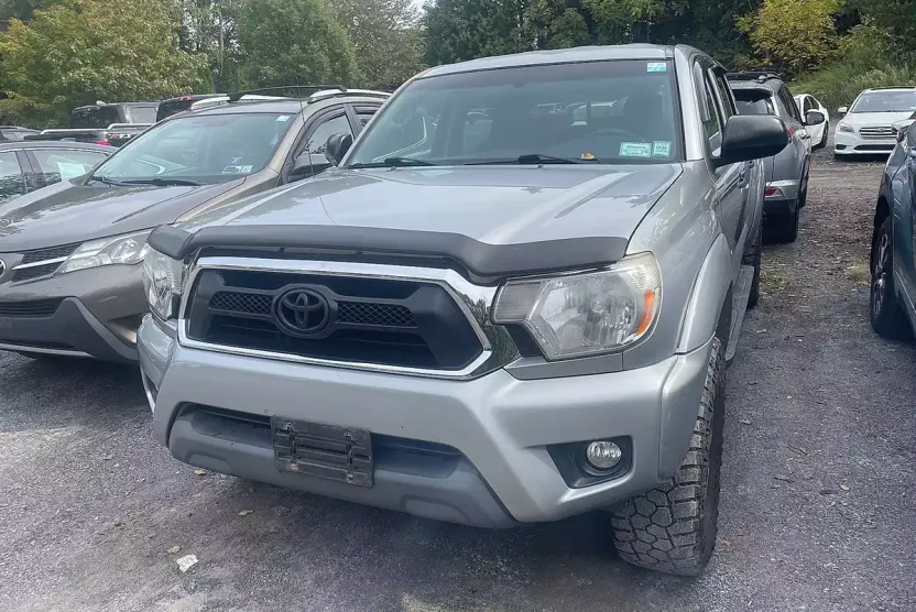 2014 Toyota Tacoma photo 1