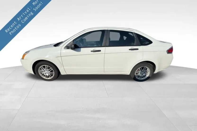2010 Ford Focus SE photo 1