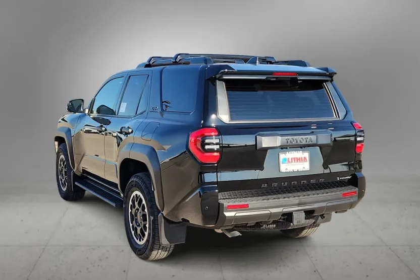 2025 Toyota 4Runner TRD Off-Road Premium photo 1