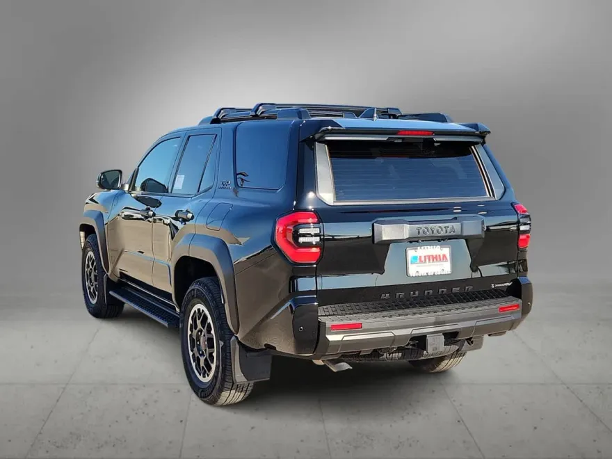 2025 Toyota 4Runner TRD Off-Road Premium photo 1