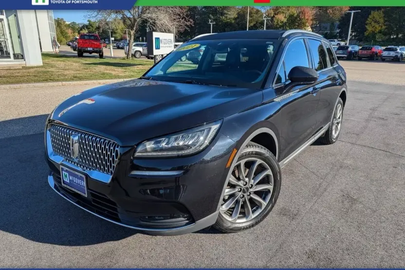 2021 Lincoln Corsair Standard photo 1