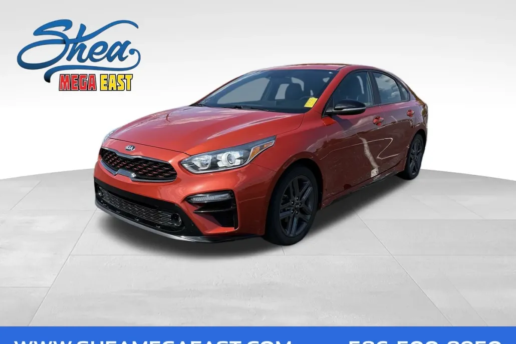 2020 Kia Forte GT-Line photo 1