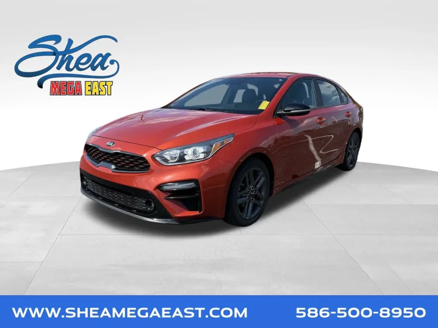 2020 Kia Forte GT-Line photo 1