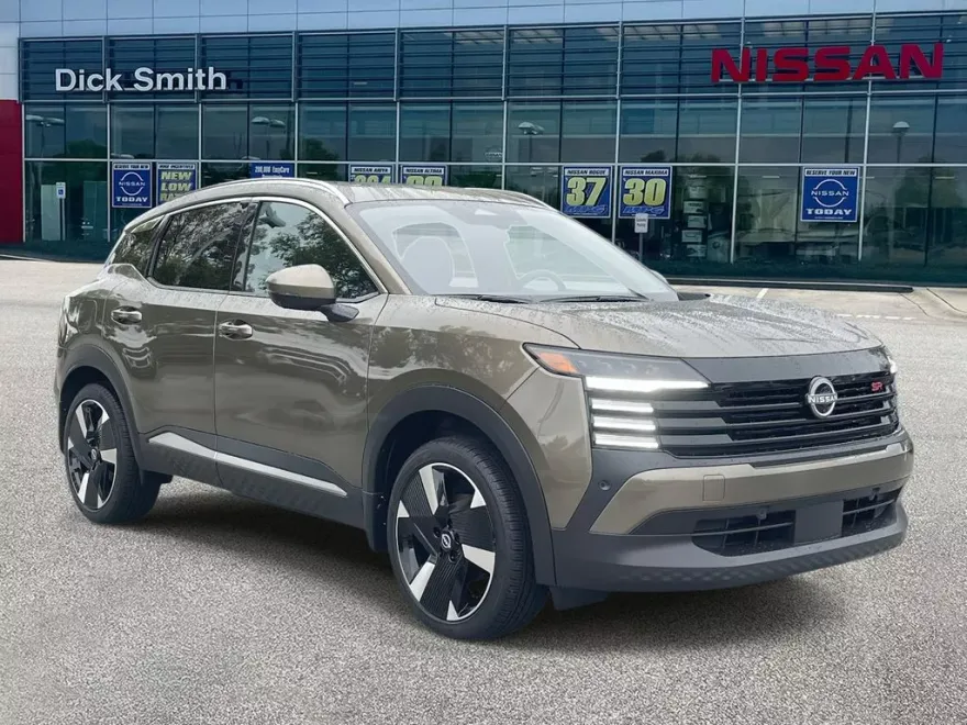 2025 Nissan Kicks SR photo 1