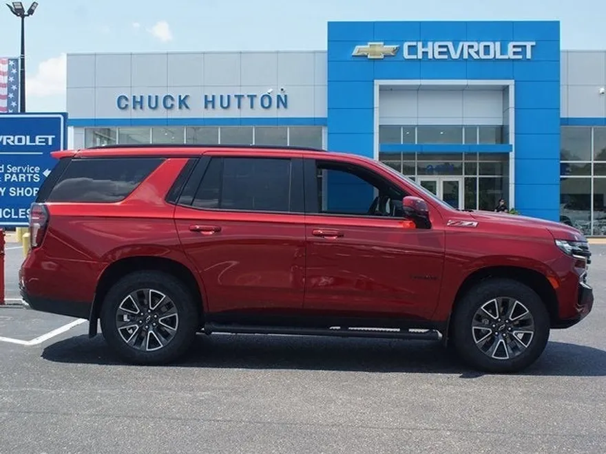 2024 Chevrolet Tahoe Z71 photo 1