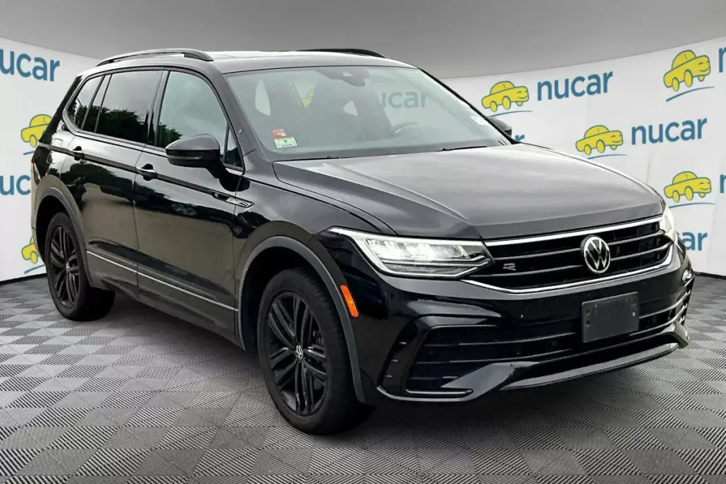 2022 Volkswagen Tiguan SE R-Line Black photo 1