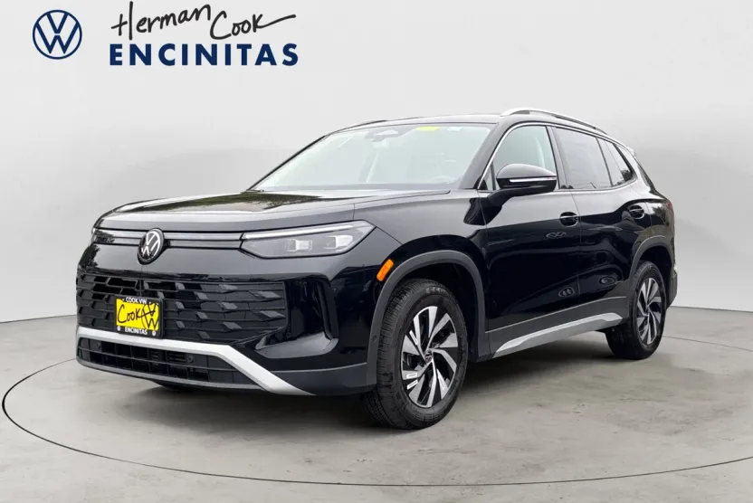 2025 Volkswagen Tiguan S photo 1