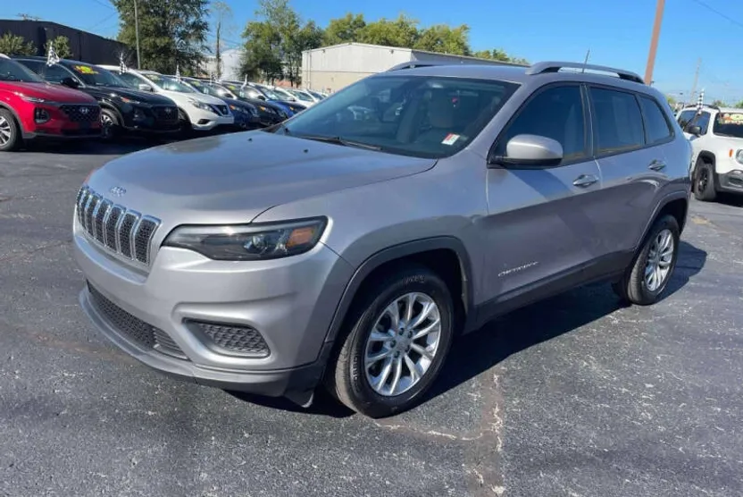 2020 Jeep Cherokee Latitude photo 1