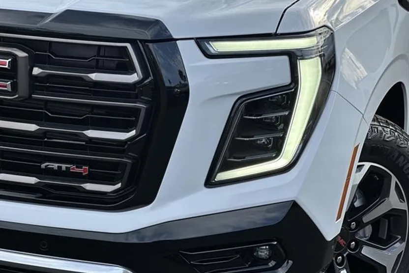 2026 Gmc Yukon XL AT4 Ultimate photo 1