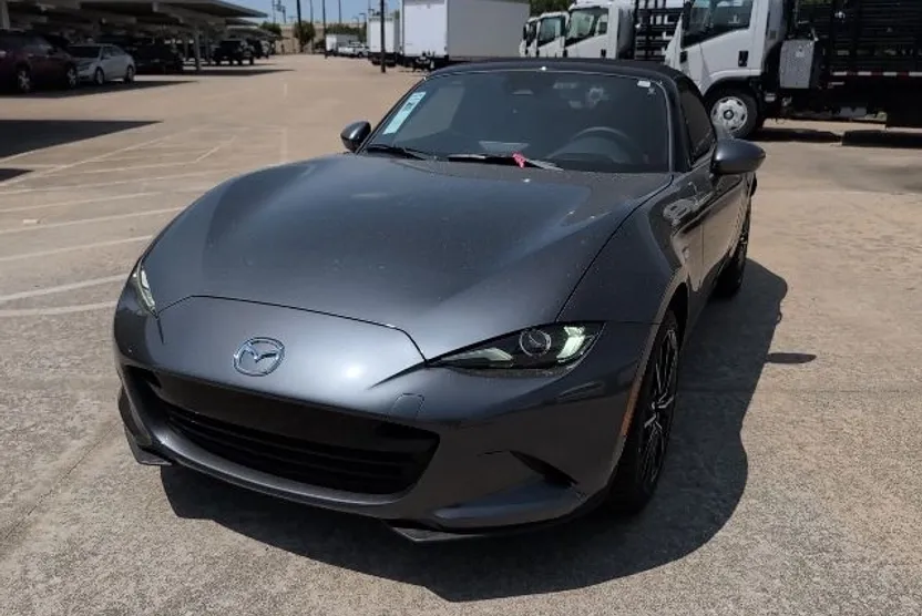 2025 Mazda MX-5 Miata Miata Grand Touring photo 1