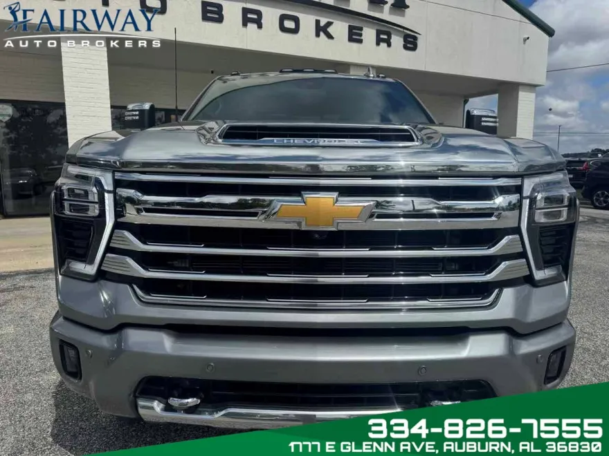2025 Chevrolet Silverado 2500HD High Country photo 1