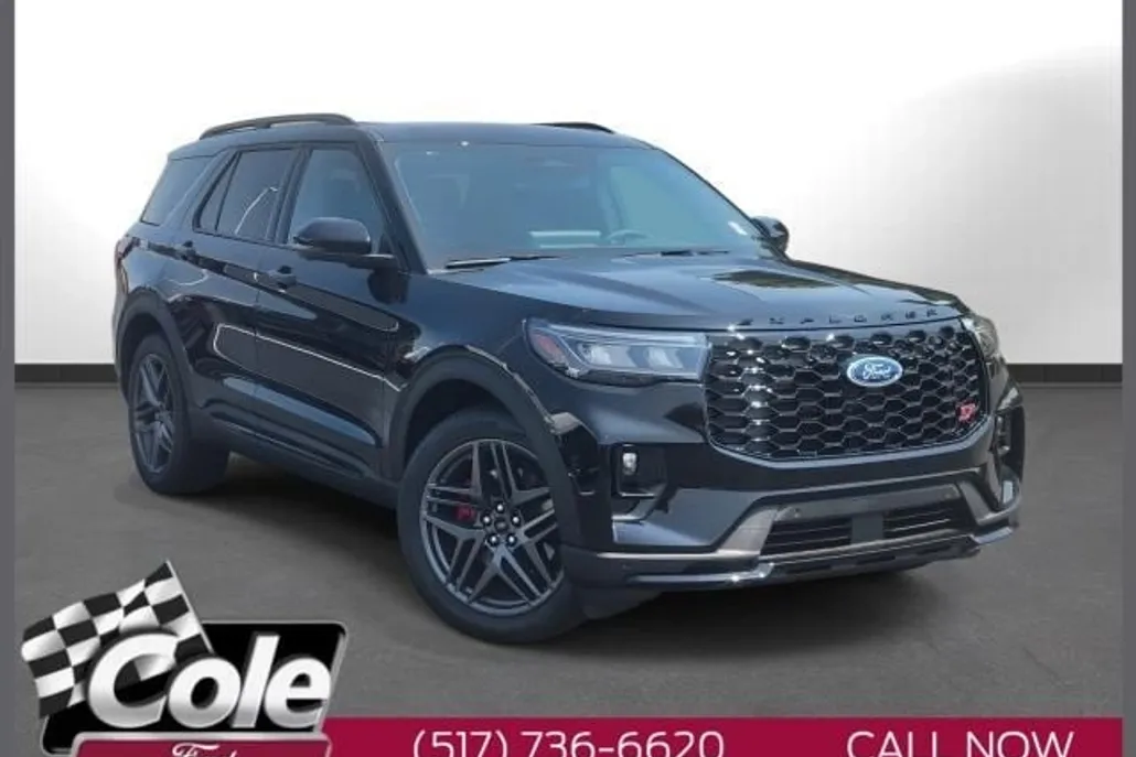 2025 Ford Explorer ST photo 1