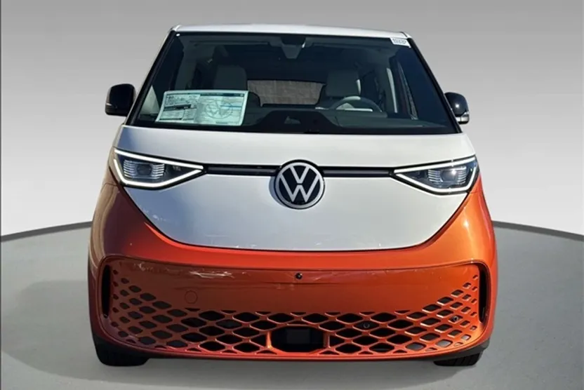 2025 Volkswagen ID. Buzz photo 1