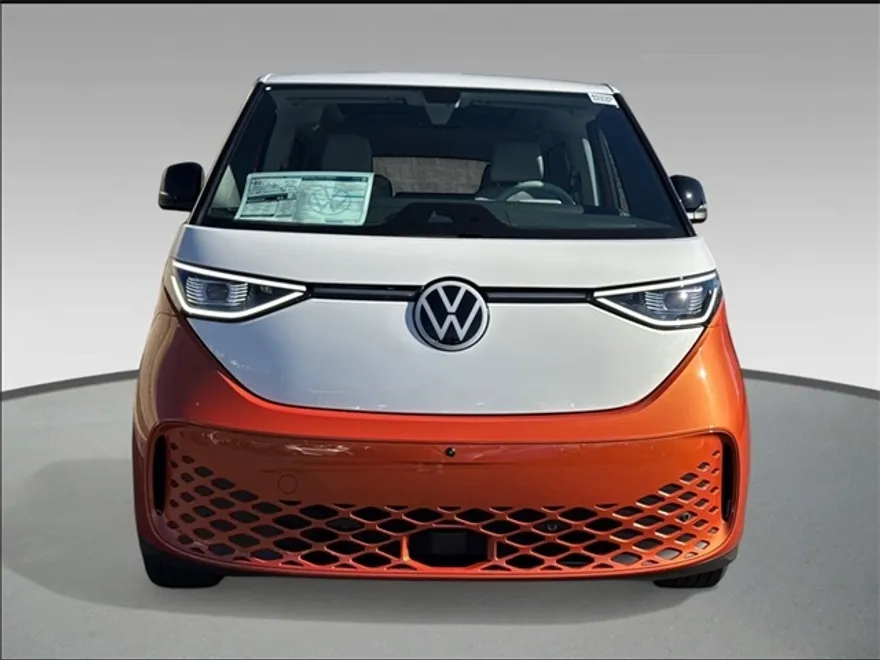 2025 Volkswagen ID. Buzz photo 1