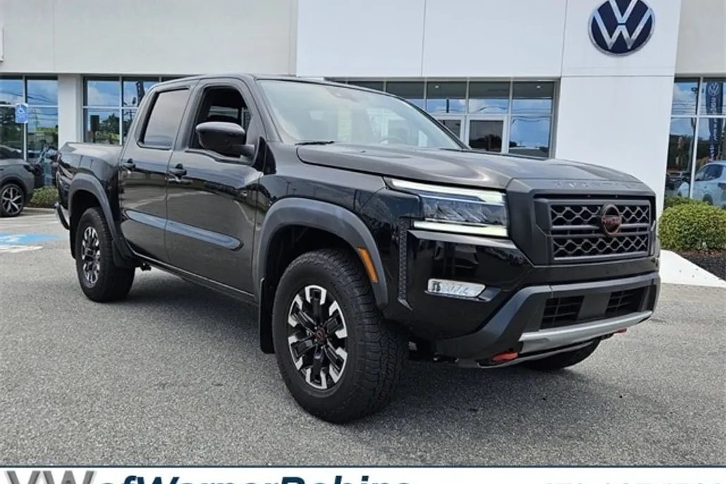 2024 Nissan Frontier PRO-4X photo 1