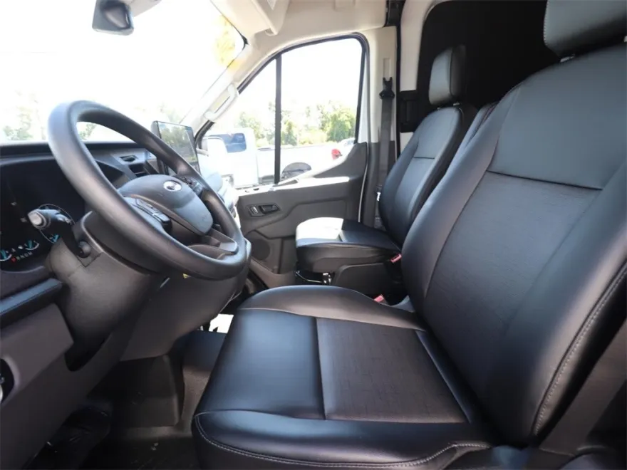 2025 Ford Transit Cargo Van photo 1