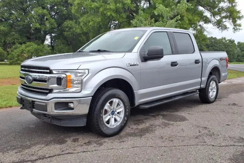 2020 Ford F-150 XLT photo 1