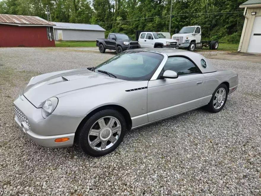 2004 Ford Thunderbird Premium photo 1