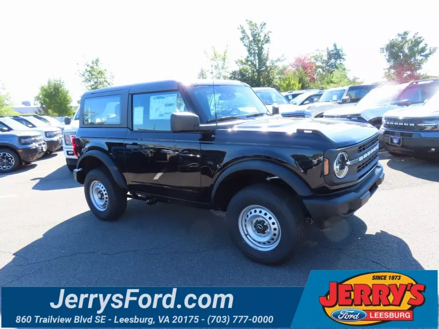 2025 Ford Bronco Base photo 1