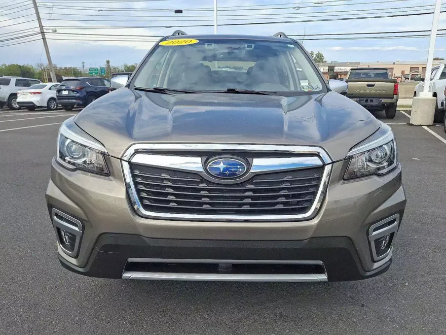 2020 Subaru Forester Touring photo 1