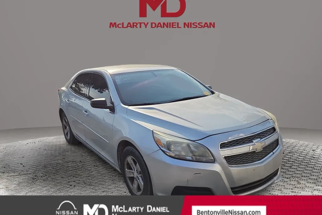 2013 Chevrolet Malibu LS photo 1