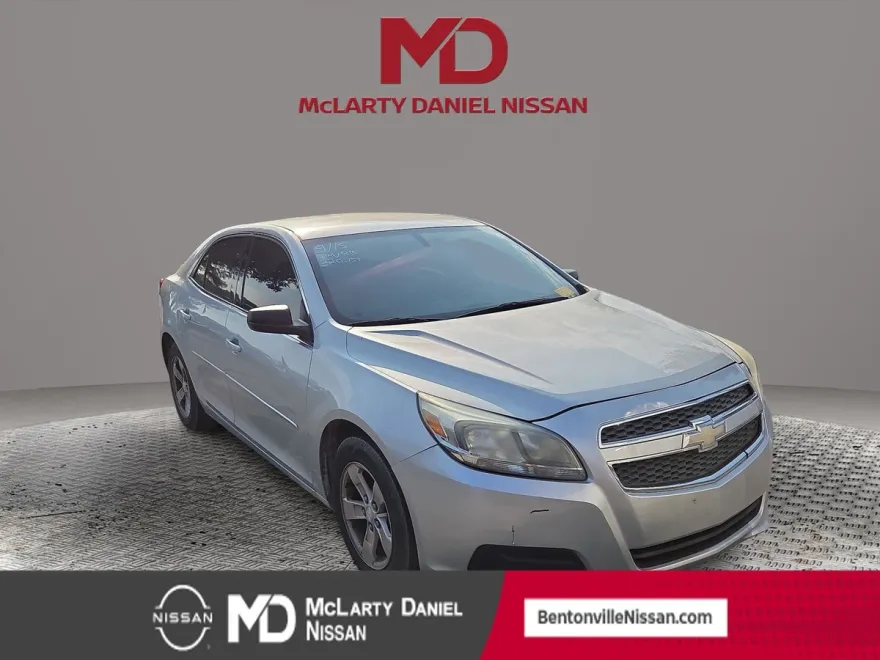 2013 Chevrolet Malibu LS photo 1