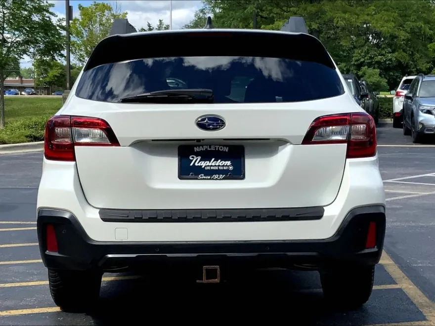 2018 Subaru Outback 3.6R Limited photo 1