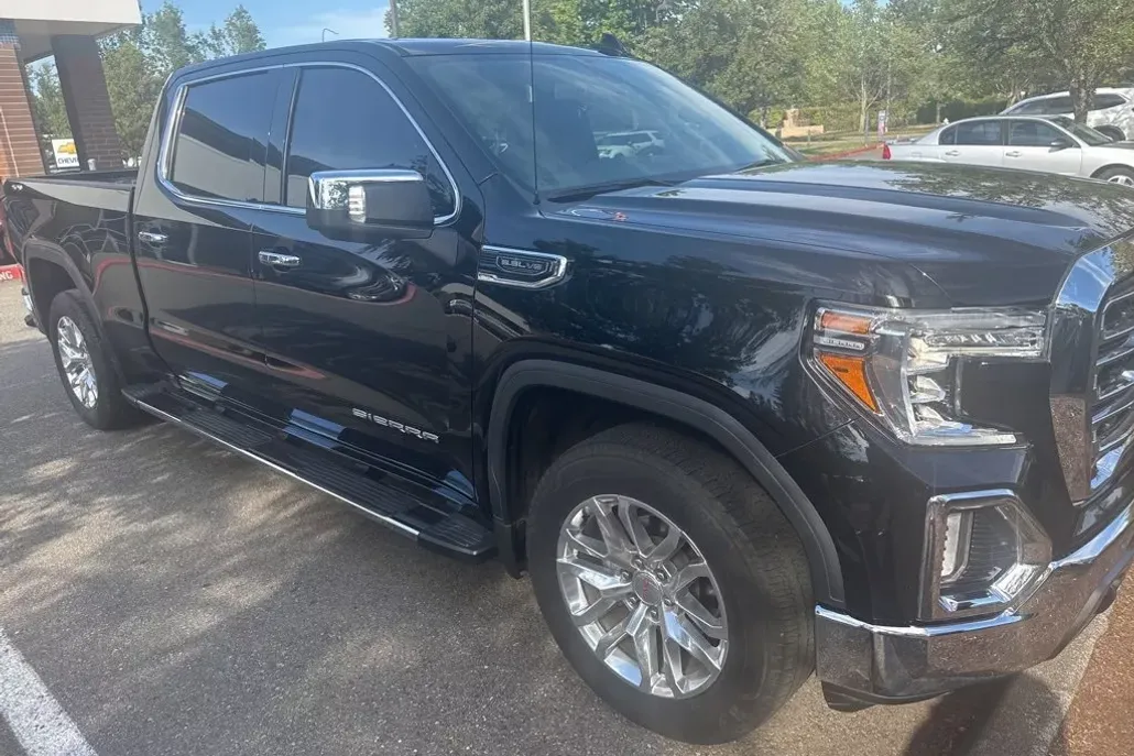 2019 Gmc Sierra 1500 SLT photo 1