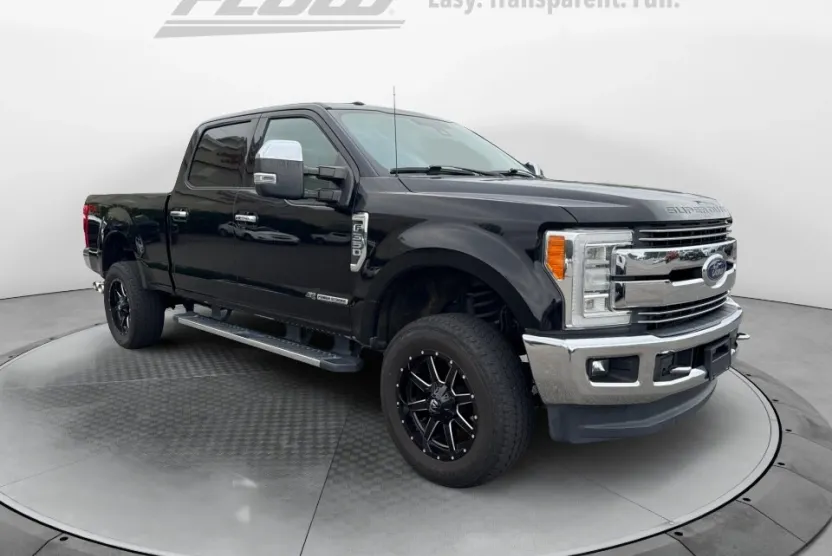 2018 Ford F-350 Lariat photo 1