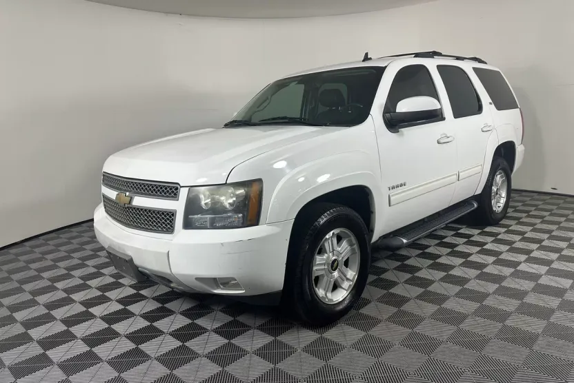 2011 Chevrolet Tahoe LT photo 1
