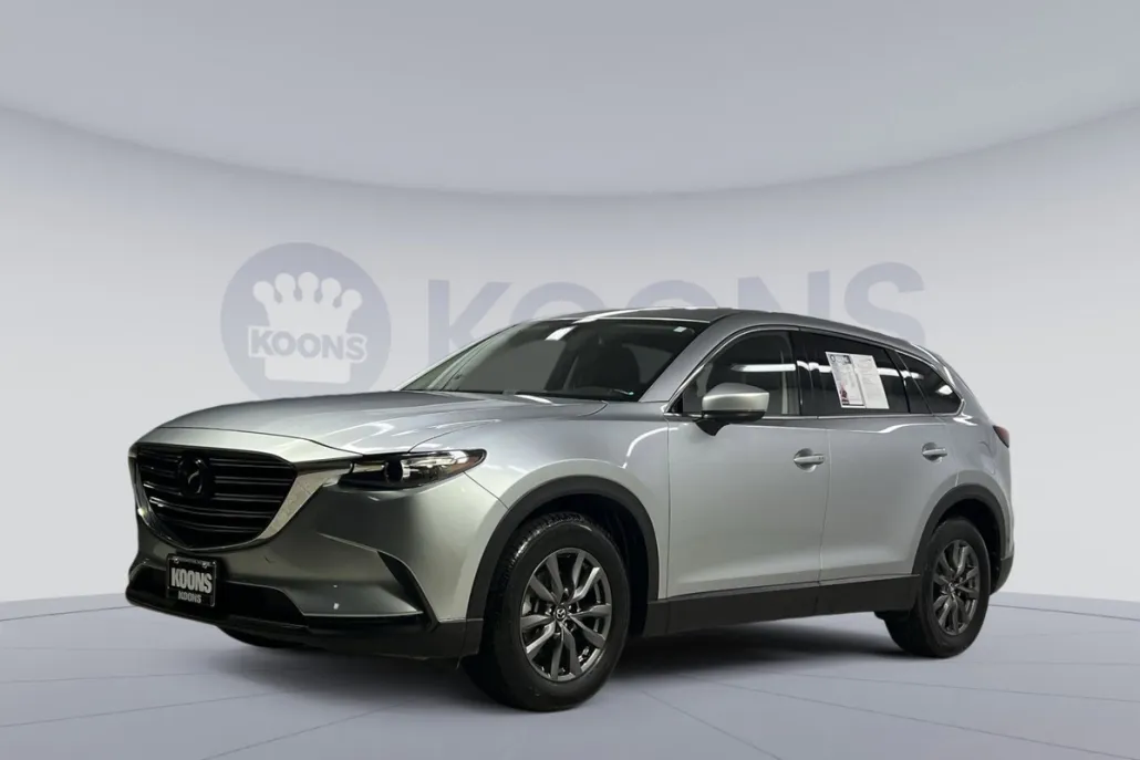 2023 Mazda CX-9 Touring photo 1