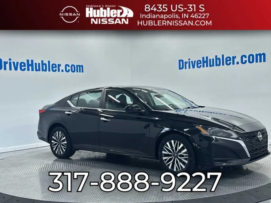 2023 Nissan Altima 2.5 SV photo 1