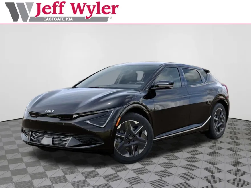 2025 Kia EV6 Light photo 1