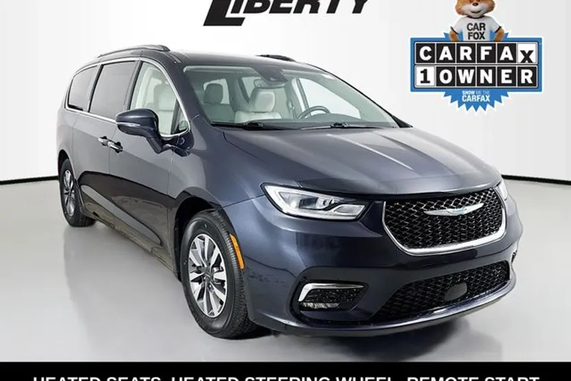 2021 Chrysler Pacifica Hybrid Touring L photo 1