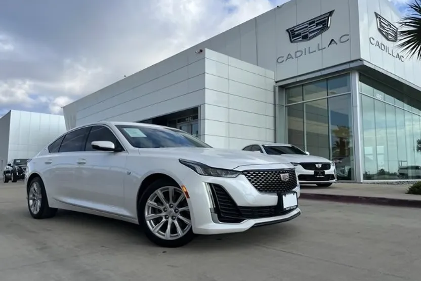2023 Cadillac CT5 Luxury photo 1