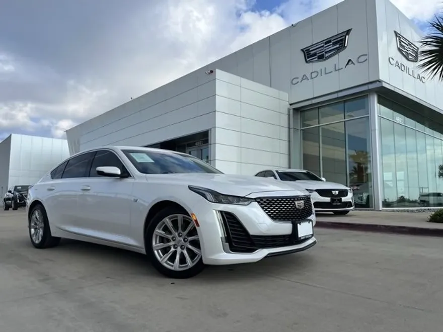 2023 Cadillac CT5 Luxury photo 1