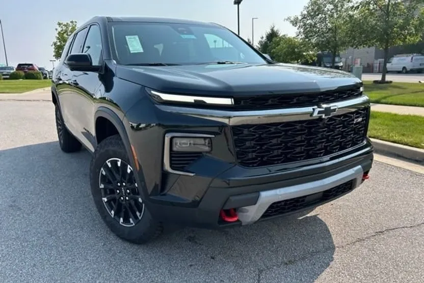 2026 Chevrolet Traverse Z71 photo 1