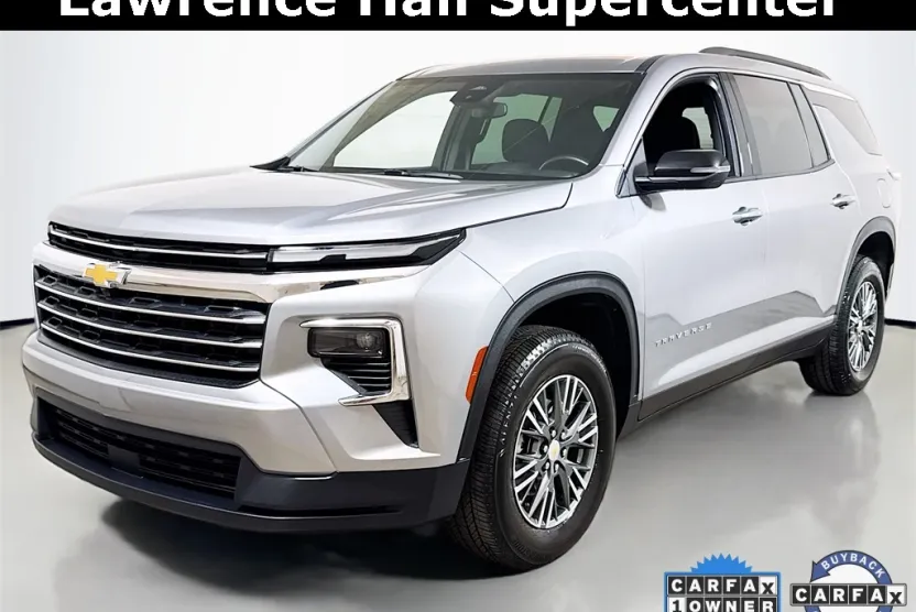 2025 Chevrolet Traverse photo 1