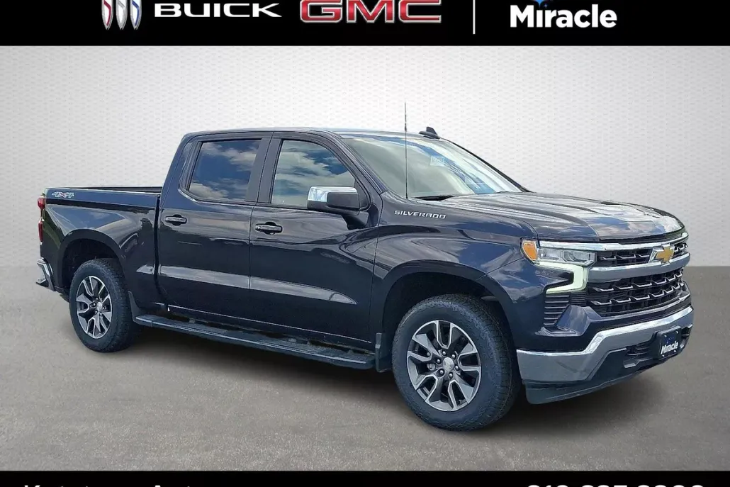 2023 Chevrolet Silverado 1500 LT photo 1