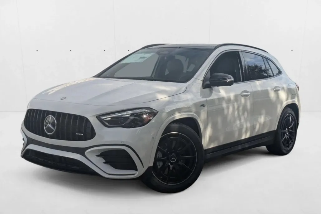 2026 Mercedes Benz GLA AMG 35 4MATIC photo 1