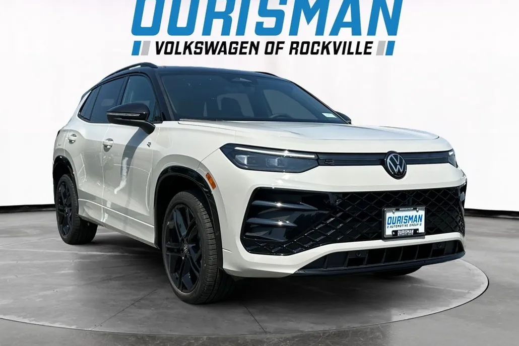 2025 Volkswagen Tiguan SE R-Line Black photo 1