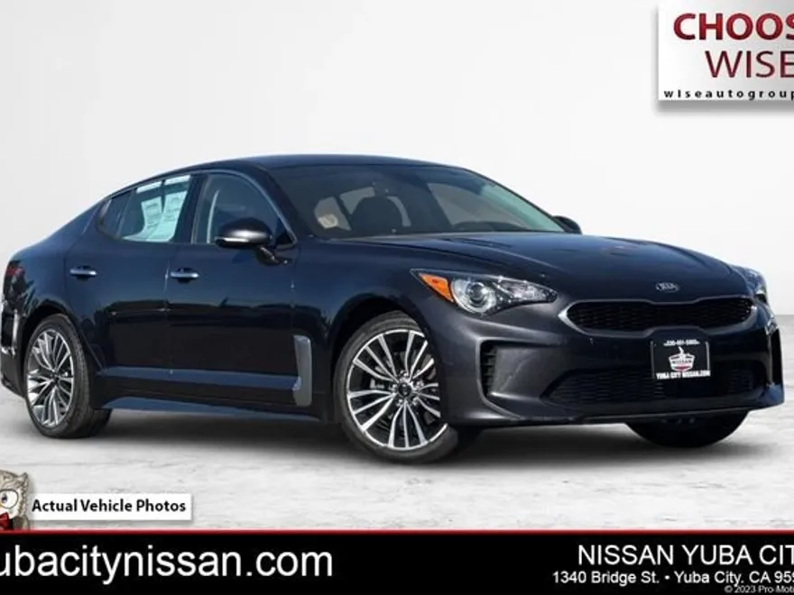 2019 Kia Stinger LXS photo 1