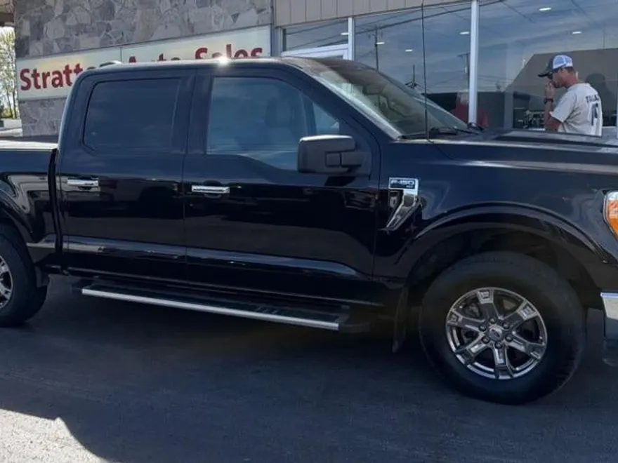 2023 Ford F-150 XLT photo 1
