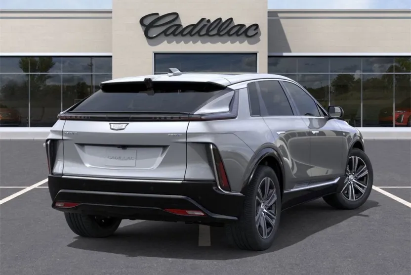 2025 Cadillac Lyriq Luxury photo 1