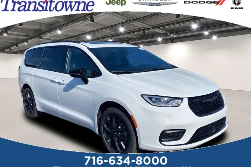 2026 Chrysler Pacifica Limited photo 1