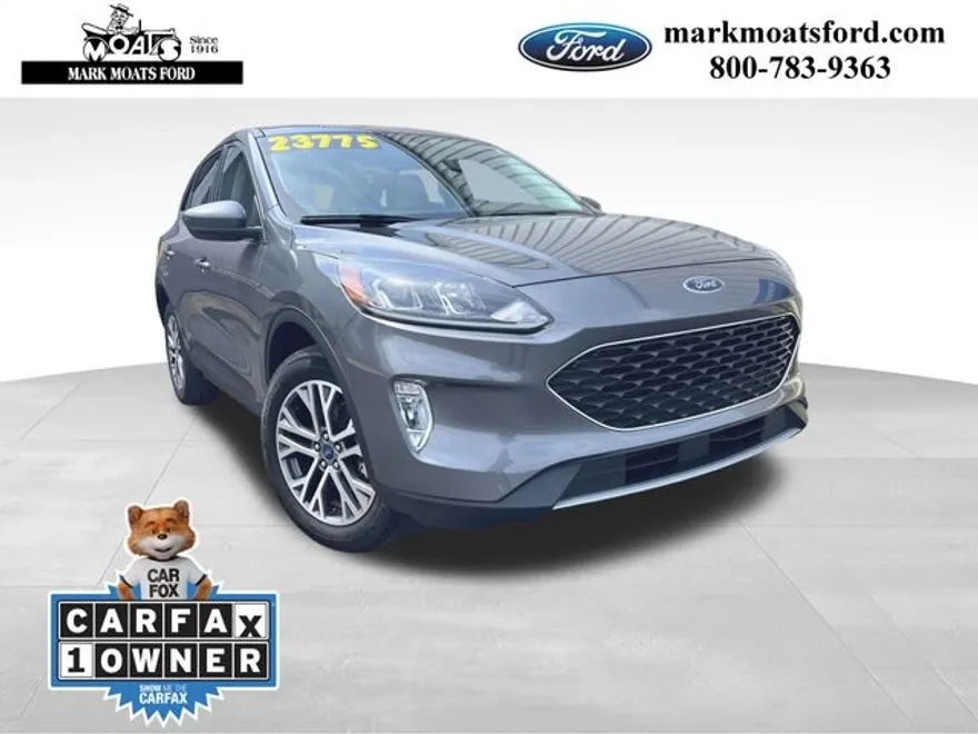 2022 Ford Escape SEL photo 1