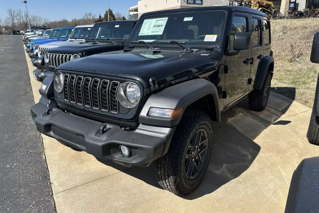 2025 Jeep Wrangler Unlimited Sport S photo 1